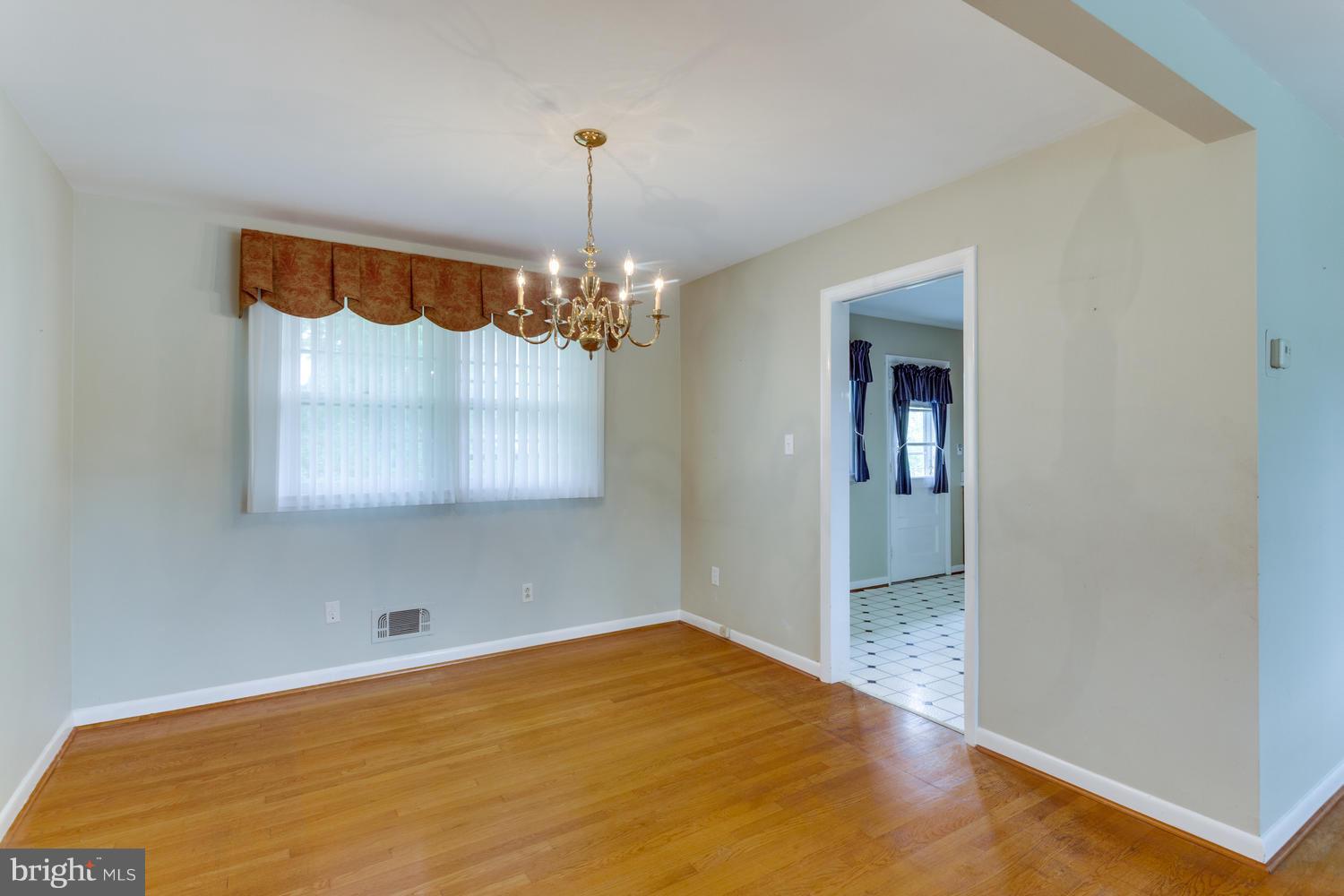 7114 Sea Cliff Road McLean, VA 22101 - Photo 5 of 30 Dining Room