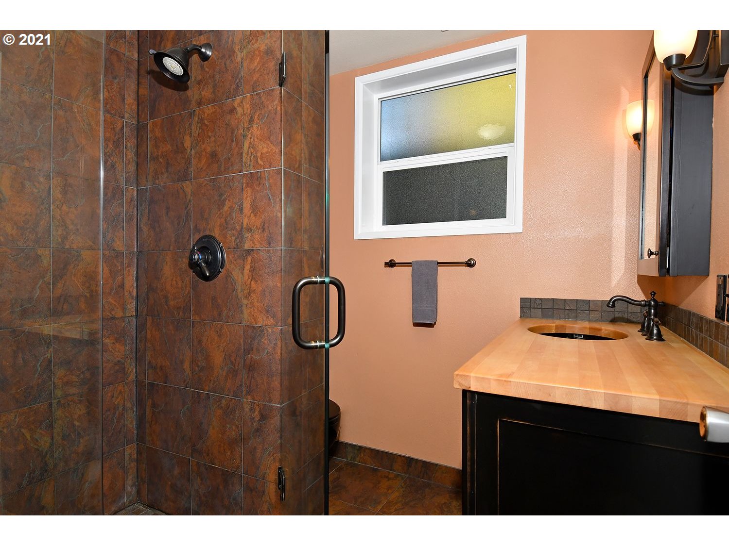11755 Southwest Ridgecrest Drive Beaverton, OR 97008 - Photo 21 of 32 Gallery Image 21
