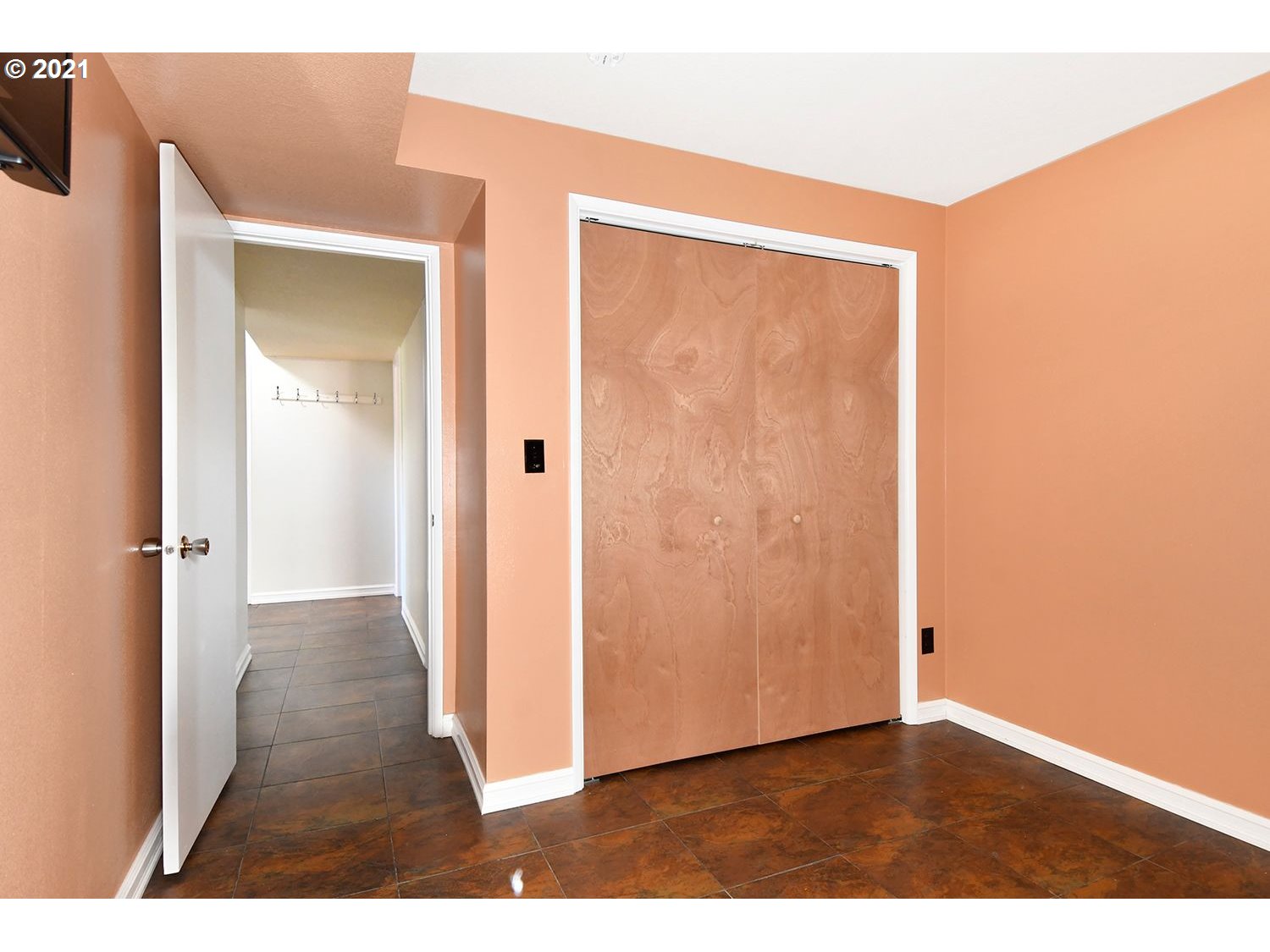 11755 Southwest Ridgecrest Drive Beaverton, OR 97008 - Photo 22 of 32 Gallery Image 22