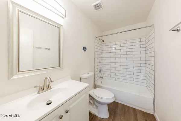 $2,425 | 515 West Montoya Lane, Phoenix, AZ 85027