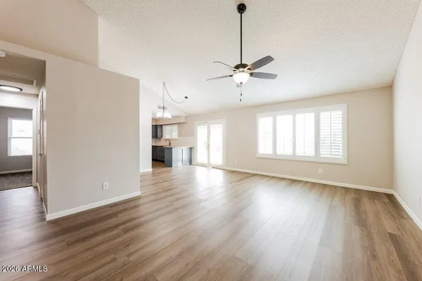 $2,425 | 515 West Montoya Lane, Phoenix, AZ 85027