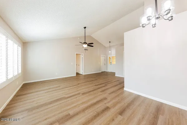 $2,425 | 515 West Montoya Lane, Phoenix, AZ 85027