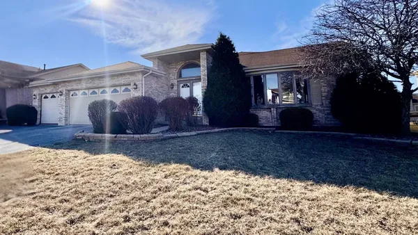 $400,000 | 19030 Marylake Lane, Country Club Hills, IL 60478