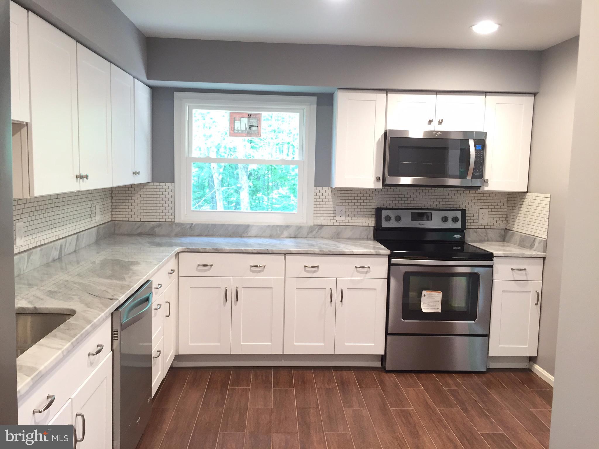 12054 Kahns Road Manassas, VA 20112 - Photo 11 of 30 Kitchen
