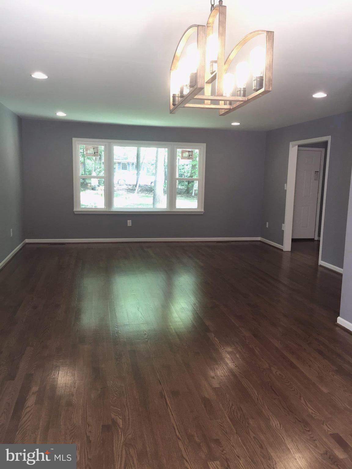 12054 Kahns Road Manassas, VA 20112 - Photo 12 of 30 Dinning