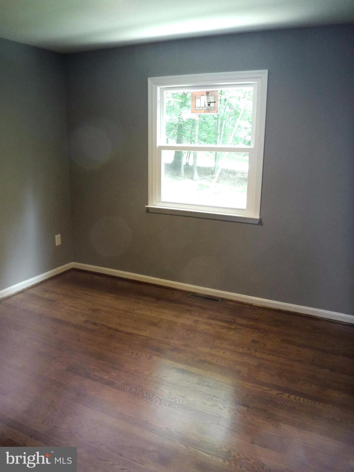 12054 Kahns Road Manassas, VA 20112 - Photo 23 of 30 Third Bedroom