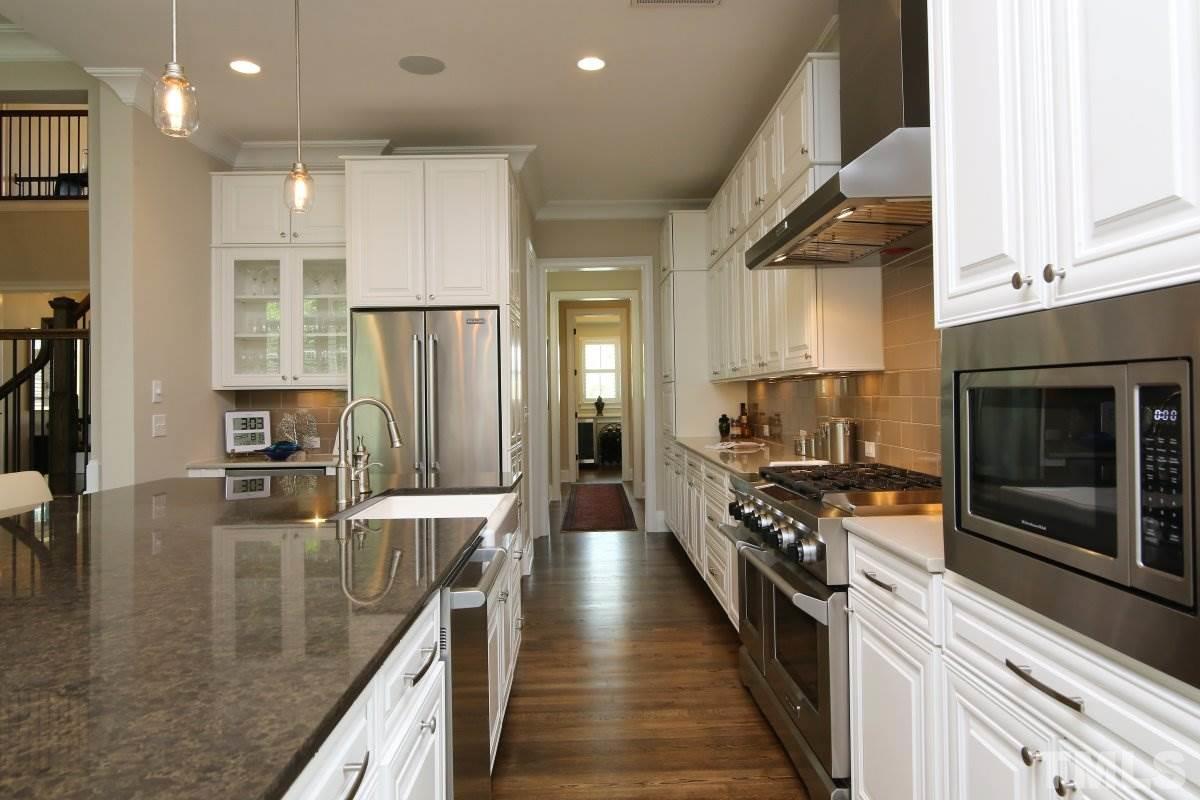 4106 English Garden Way Raleigh, NC 27612 - Photo 9 of 25 Gallery Image 9