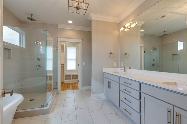 $755,000 | 1421 54th Avenue North, Nashville, TN 37209