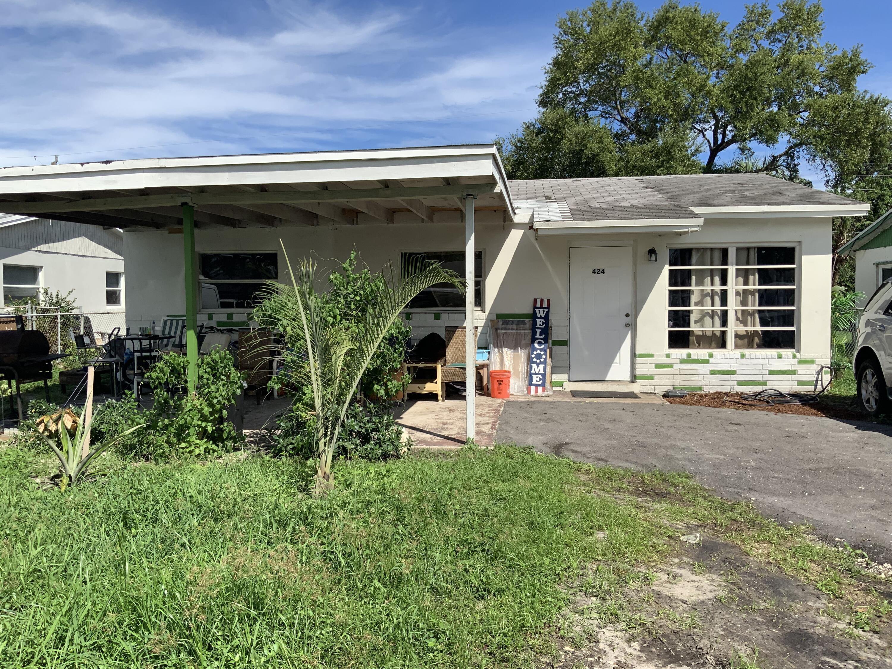 424 Northwest 2nd Terrace Deerfield Beach, FL 33441 - Photo 3 of 17 IMG_4848