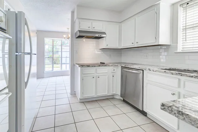 $2,000 | 22223 Hockaday Drive, Katy, TX 77450