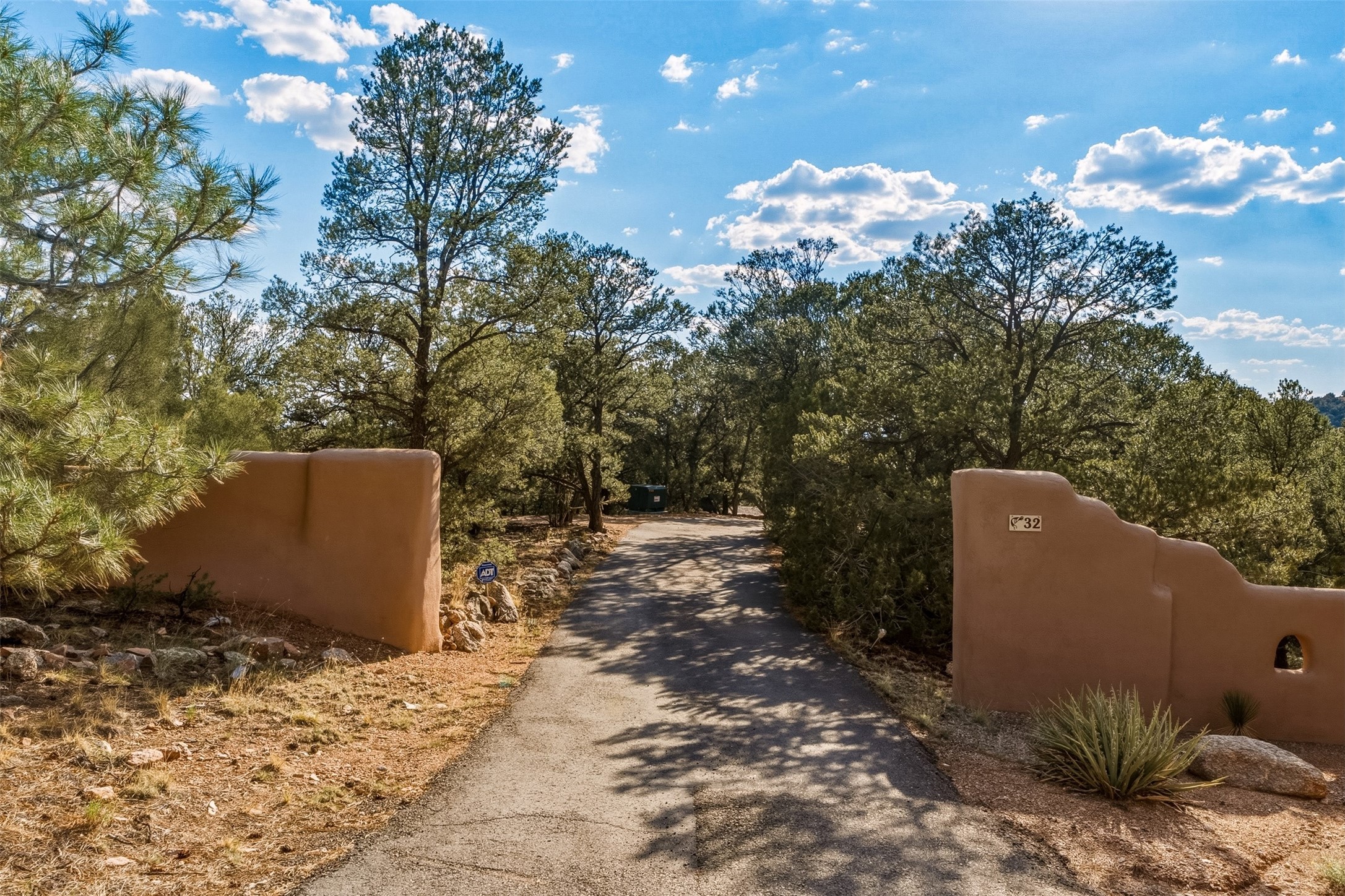 32 Overlook Road Santa Fe, NM 87505 - Photo 9 of 89