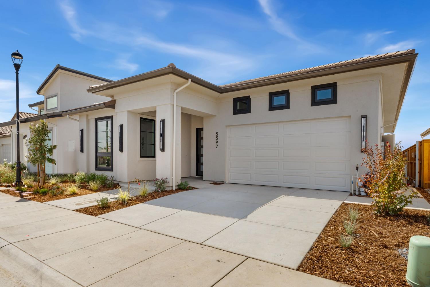 5597 Thomson Loop Davis, CA 95616 - Photo 3 of 40 Gallery Image 3