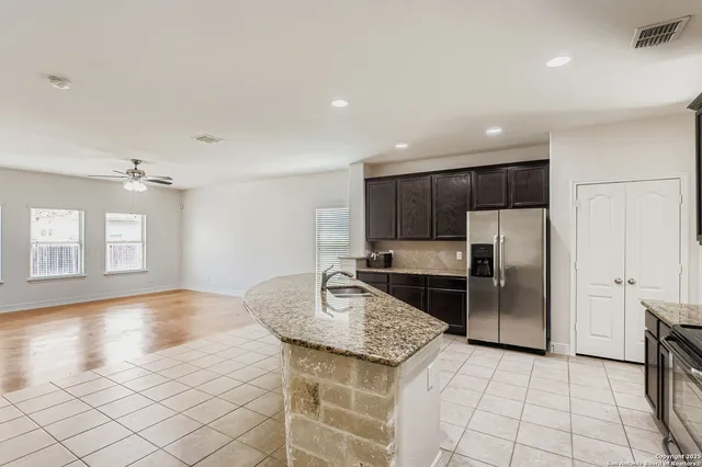 $325,000 | 424 Cactus Flower, Cibolo, TX 78108
