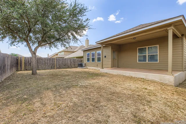 $325,000 | 424 Cactus Flower, Cibolo, TX 78108