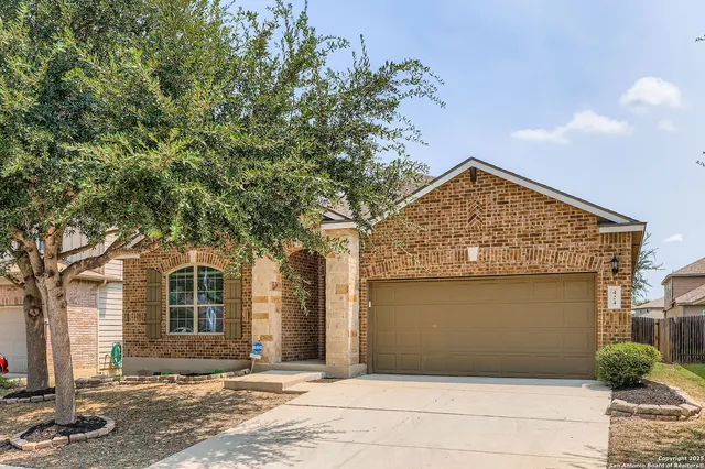 $325,000 | 424 Cactus Flower, Cibolo, TX 78108