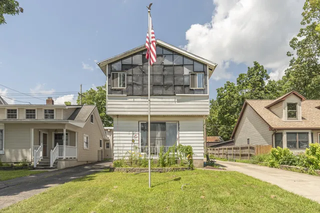 $475,000 | 11994 North Main Street, Whitmore Lake, MI 48189