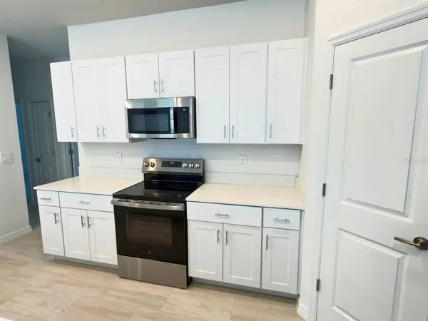 $2,500 | 2318 Allium Roseum Lane, Plant City, FL 33565