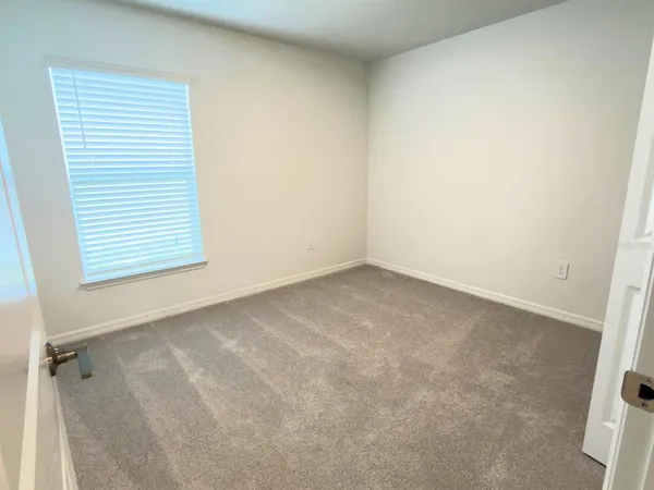 $2,500 | 2318 Allium Roseum Lane, Plant City, FL 33565