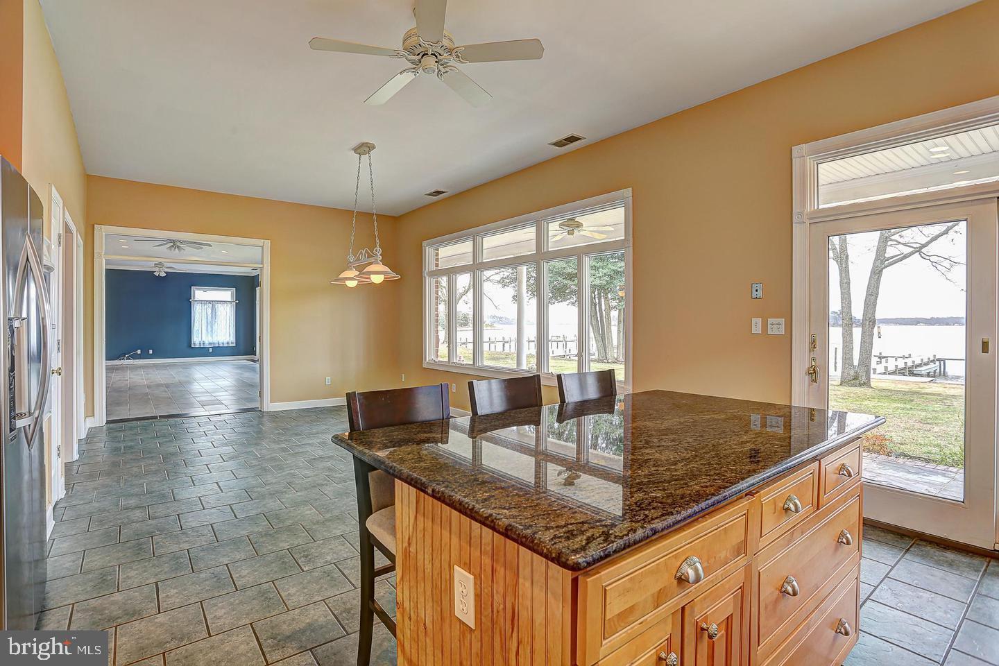 457 Edgewater Road Pasadena, MD 21122 - Photo 14 of 47