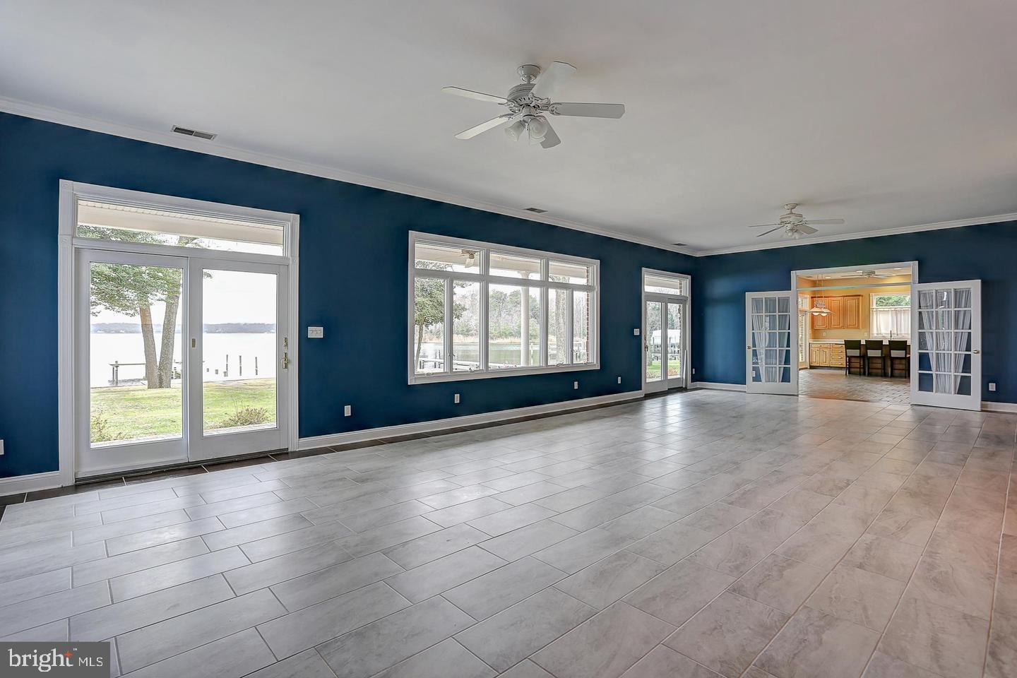 457 Edgewater Road Pasadena, MD 21122 - Photo 17 of 47