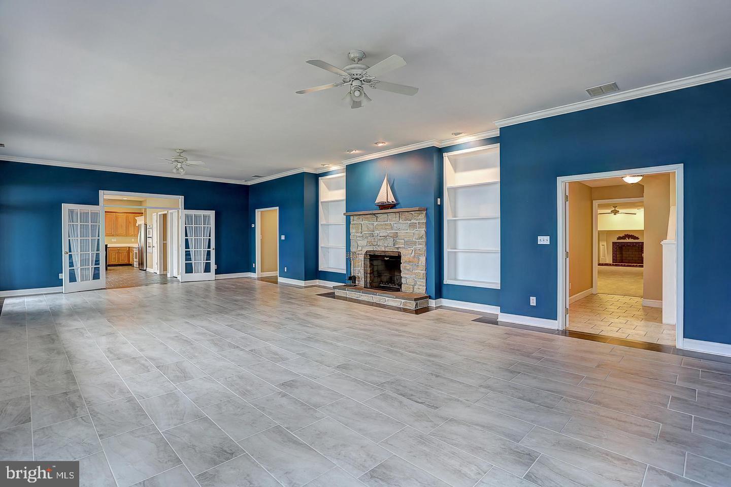 457 Edgewater Road Pasadena, MD 21122 - Photo 18 of 47