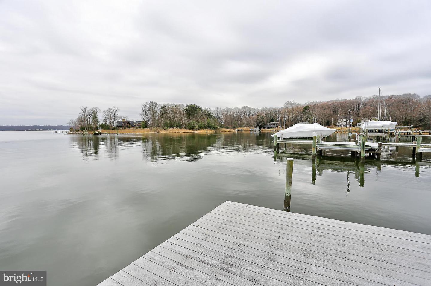 457 Edgewater Road Pasadena, MD 21122 - Photo 6 of 47