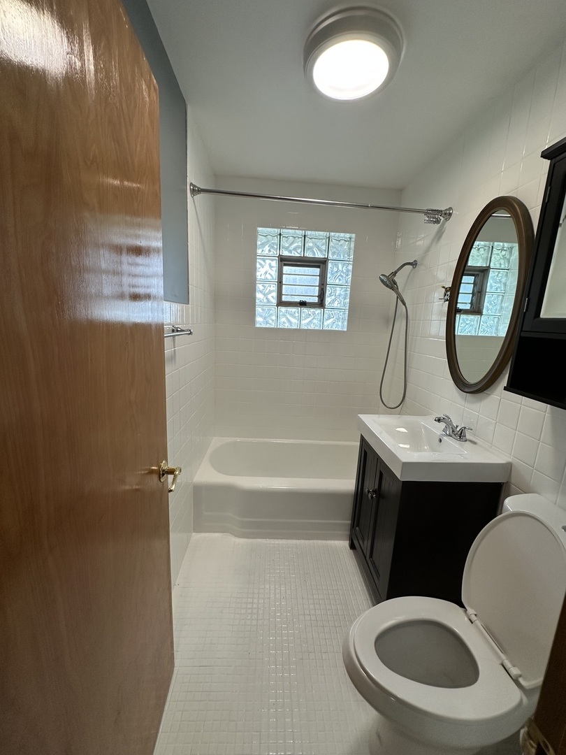 11400 South Ridgeland Avenue Worth, IL 60482 - Photo 12 of 24