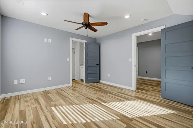 $849,900 | 960 Deerwood Drive, Dandridge, TN 37725