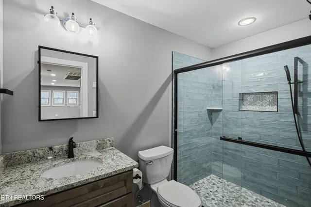 $849,900 | 960 Deerwood Drive, Dandridge, TN 37725