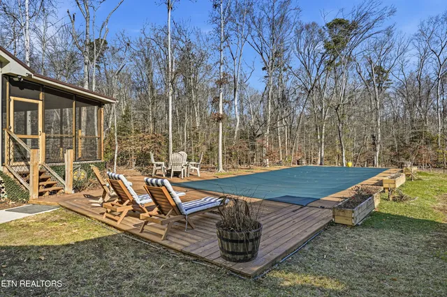 $849,900 | 960 Deerwood Drive, Dandridge, TN 37725