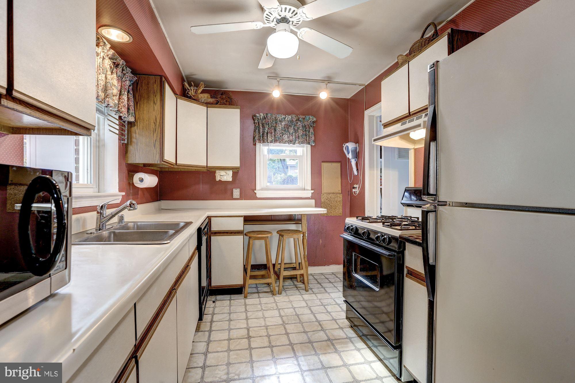 2602 Fenimore Road Silver Spring, MD 20902 - Photo 6 of 21