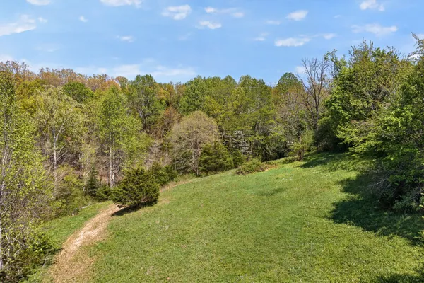 $209,900 | 225 Dale Richardson Lane, Gainesboro, TN 38562