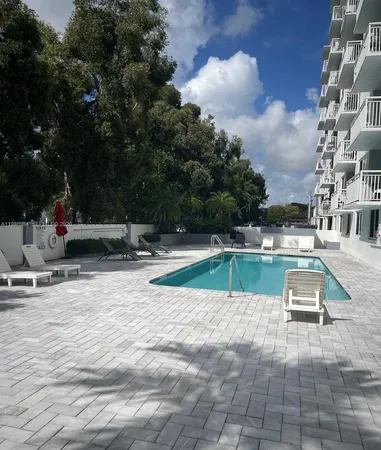 $2,000 | 1251 Northeast 108th Street, Unit 408, Miami, FL 33161