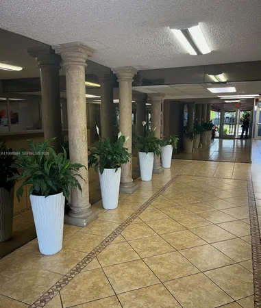 $2,000 | 1251 Northeast 108th Street, Unit 408, Miami, FL 33161
