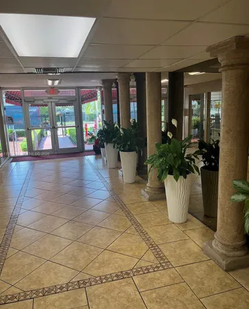 $2,000 | 1251 Northeast 108th Street, Unit 408, Miami, FL 33161