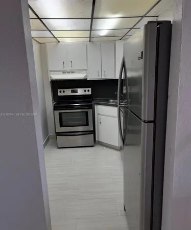 $2,000 | 1251 Northeast 108th Street, Unit 408, Miami, FL 33161
