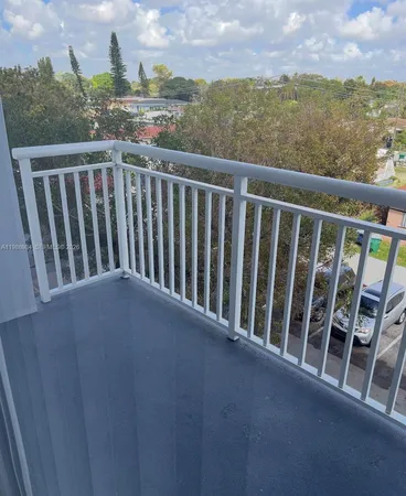 $2,000 | 1251 Northeast 108th Street, Unit 408, Miami, FL 33161