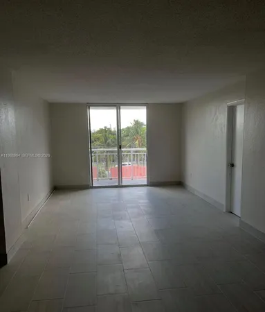 $2,000 | 1251 Northeast 108th Street, Unit 408, Miami, FL 33161