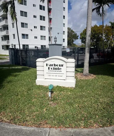 $2,000 | 1251 Northeast 108th Street, Unit 408, Miami, FL 33161