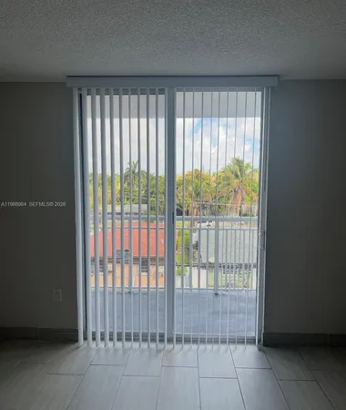 $2,000 | 1251 Northeast 108th Street, Unit 408, Miami, FL 33161