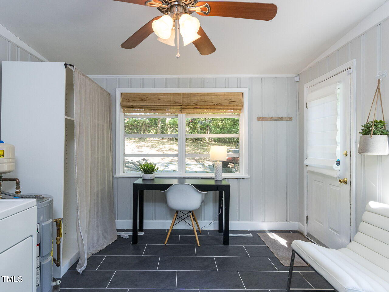 1218 Marshall Street Raleigh, NC 27604 - Photo 13 of 29 Charming space with flexibility!