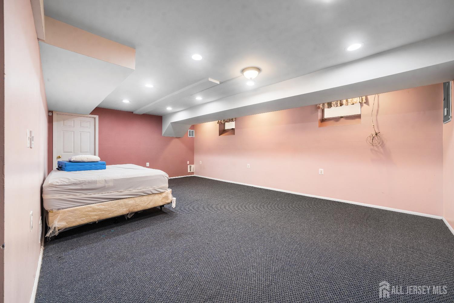 42 Springfield Road North Brunswick, NJ 08902 - Photo 18 of 26