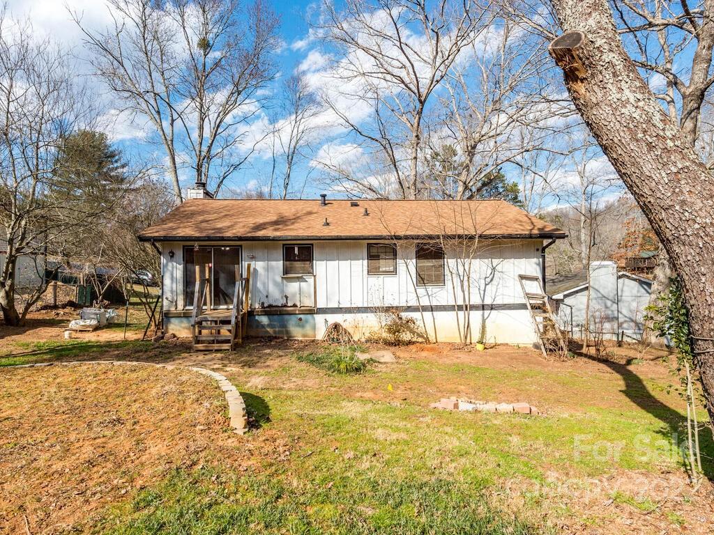 55 Fieldcrest Road Arden, NC 28704 - Photo 4 of 37 Gallery Image 4