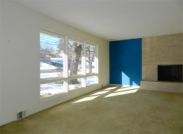 23 Emerson Street Springfield, MA 01118 - Photo 4 of 24 Gallery Image 4