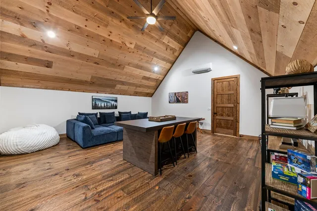 $1,190,000 | 45 Shermans Court, McCaysville, GA 30555