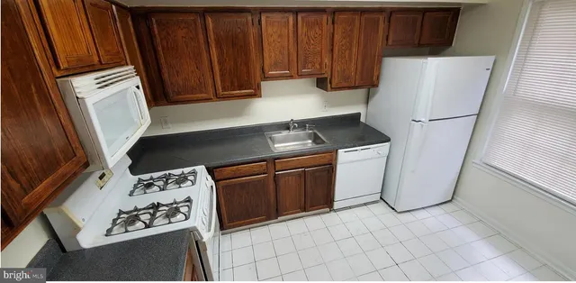 $1,950 | 756 Quince Orchard Boulevard, Unit 75610, Gaithersburg, MD 20878