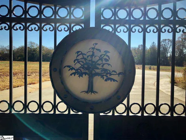 $129,900 | 6 Vintage Oaks Way, Simpsonville, SC 29681