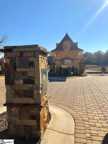 $129,900 | 6 Vintage Oaks Way, Simpsonville, SC 29681