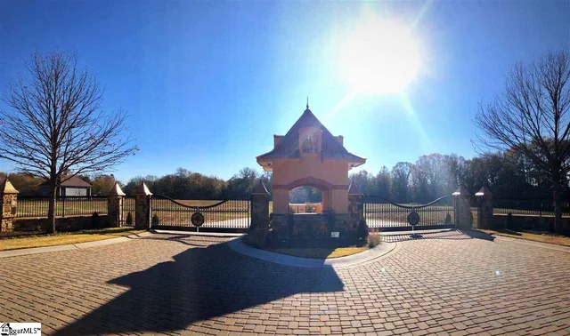 $129,900 | 6 Vintage Oaks Way, Simpsonville, SC 29681