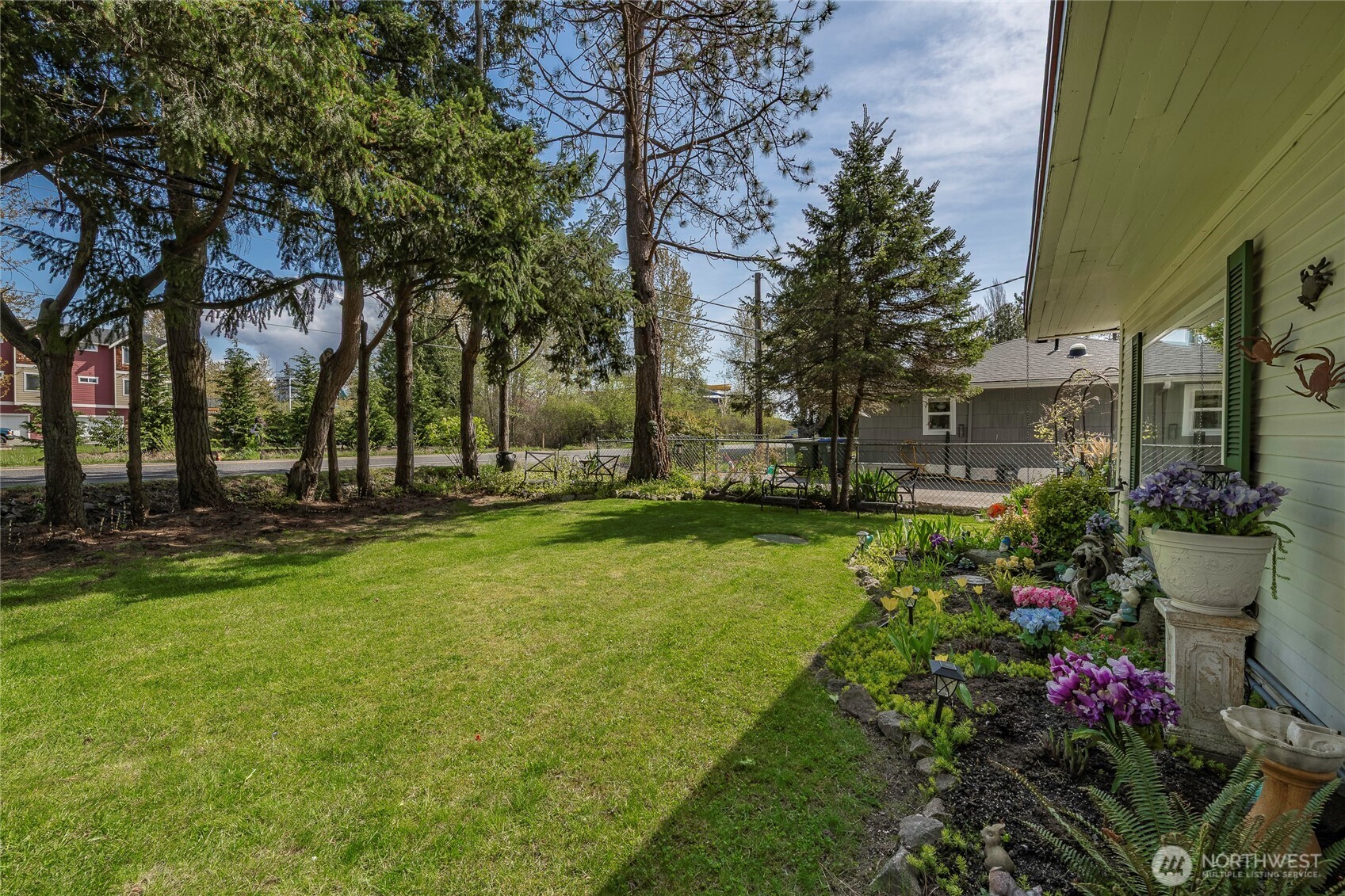 8165 Harborview Road Birch Bay, WA 98230 - Photo 4 of 40 Gallery Image 4